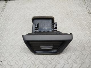 Дуйки правые передние NISSAN LEAF ZE1 EM57 68760 5SK0B 2 ракурс