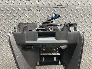 Консоль кпп NISSAN LEAF ZE1 EM57 68922 5SK0A 2 ракурс