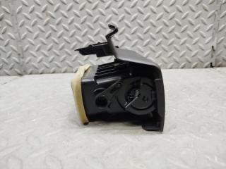 Дуйки правые передние SUZUKI SPACIA MK53S R06A 73632-63R0 2 ракурс