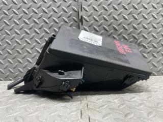 Блок предохранителей TOYOTA CROWN GRS204 2GR-FSE 82662 30840 4 ракурс