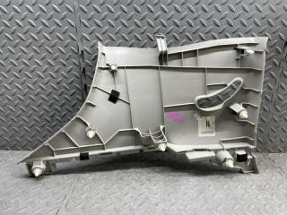 Накладка на стойку кузова правая задняя NISSAN LEAF ZE1 EM57 769345SK0A 4 ракурс
