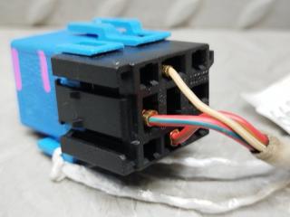 Реле BMW I3 I01 W20K06A 61366915327 3 ракурс
