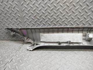 Накладка на стойку кузова левая передняя TOYOTA AQUA NHP10 1NZ-FXE 62212-52291 5 ракурс Накладка на стойку кузова левая передняя TOYOTA AQUA NHP10 1NZ-FXE 62212-52291 5 ракурс