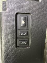 Пластик салона правый передний BMW I3 I01 W20K06A 51437272420 3 ракурс