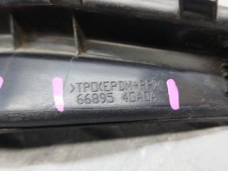 Уголок жабо левый NISSAN SKYLINE HV37 VQ35HR 668954GA0A 3 ракурс