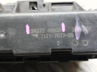 Блок предохранителей NISSAN LEAF ZE1 EM57 243724NN0A 4 ракурс