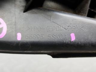 Уголок жабо правый NISSAN LEAF ZE1 EM57 668955SK0A 3 ракурс