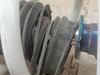 Стойка передняя TOYOTA NOAH AZR65 1AZ-FSE TRD48510-AR610, TRD48520-AR610 4 ракурс