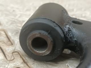 Рычаг правый передний TOYOTA PASSO KGC15 1KR-FE 3 ракурс