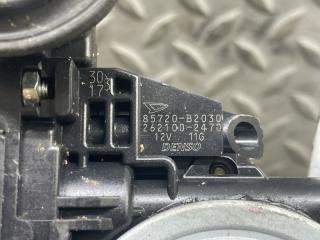 Стеклоподъемник правый задний TOYOTA PASSO KGC15 1KR-FE 85720-B2030 3 ракурс