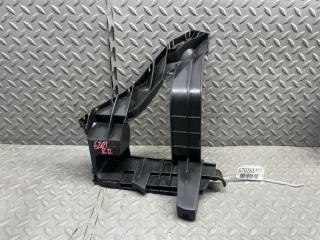Крепеж бампера правый задний TOYOTA RUSH J200E 3SZ-VE 52155-B4010 1 ракурс