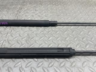 Амортизатор капота MERCEDES-BENZ C-CLASS W203 M111E20 EVO (111.951) A2038800429 3 ракурс Амортизатор капота MERCEDES-BENZ C-CLASS W203 M111E20 EVO (111.951) A2038800429 3 ракурс