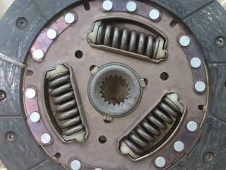 Диск сцепления NISSAN NV100 CLIPPER DR17V R06A 8G1978A22 5 ракурс