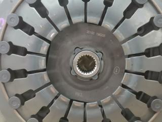 Маховик NISSAN FUGA HY51 VQ35HR 301001MG0B, 302101MG0A 2 ракурс