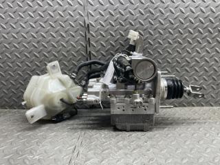 Главный тормозной цилиндр TOYOTA PRIUS ZVW30 2ZR-FXE 47270-47130 1 ракурс