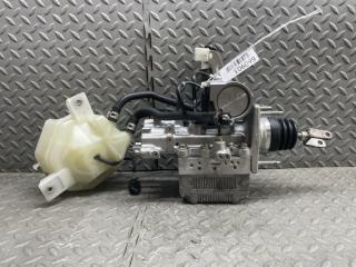 Главный тормозной цилиндр TOYOTA PRIUS ZVW30 2ZR-FXE 47270-47130 1 ракурс