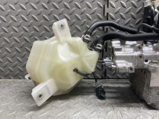 Главный тормозной цилиндр TOYOTA PRIUS ZVW30 2ZR-FXE 47270-47130 2 ракурс