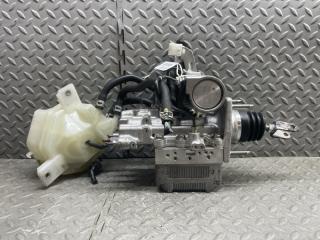 Главный тормозной цилиндр TOYOTA PRIUS ZVW30 2ZR-FXE 47210-47130 1 ракурс