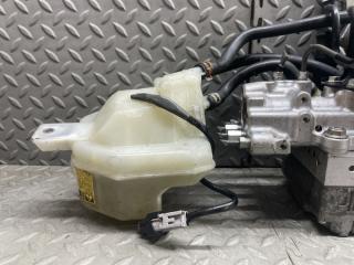 Главный тормозной цилиндр TOYOTA PRIUS ZVW30 2ZR-FXE 47270-47130 2 ракурс