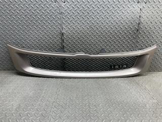 Решетка радиатора TOYOTA ISIS ANM10 08423-44150 1 ракурс