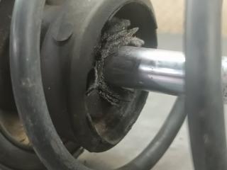 Стойка левая задняя SUBARU PLEO RV1 EN07 20356KE511 4 ракурс
