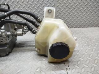 Главный тормозной цилиндр TOYOTA PRIUS ZVW30 2ZR-FXE 47210-47130 4 ракурс