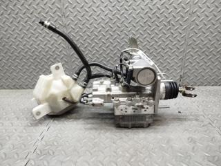 Главный тормозной цилиндр TOYOTA PRIUS ZVW30 2ZR-FXE 47270-47300 5 ракурс