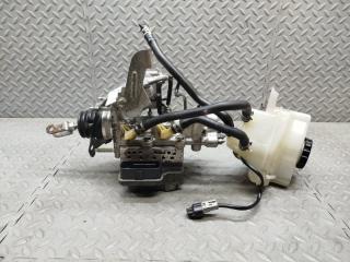 Главный тормозной цилиндр TOYOTA PRIUS ZVW30 2ZR-FXE 47270-47130 1 ракурс