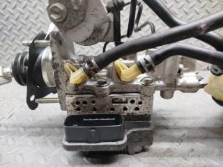 Главный тормозной цилиндр TOYOTA PRIUS ZVW30 2ZR-FXE 47270-47130 3 ракурс