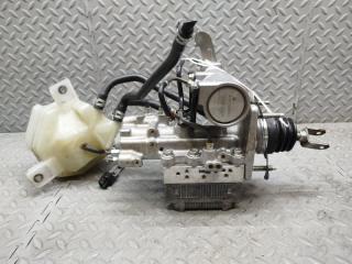 Главный тормозной цилиндр TOYOTA PRIUS ZVW30 2ZR-FXE 47270-47130 5 ракурс