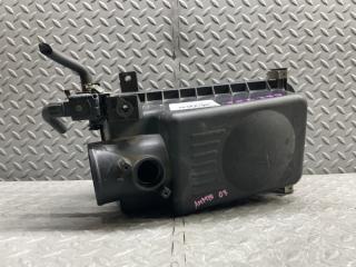 Корпус воздушного фильтра TOYOTA ISIS ANM10 17701-22100 1 ракурс Корпус воздушного фильтра TOYOTA ISIS ANM10 17701-22100 1 ракурс