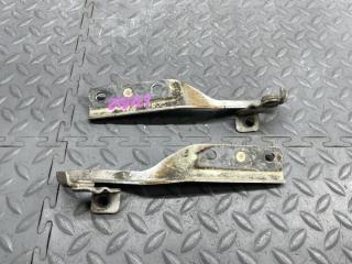 Петля капота SUZUKI EVERY DA52V 3 ракурс