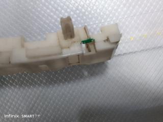 Крепеж бампера левый передний TOYOTA ALPHARD ATH10 2AZ-FXE 5 ракурс