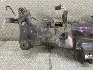 Балка подвески задняя MAZDA PREMACY CP8W FP 4 ракурс