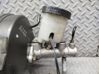 Главный тормозной цилиндр MAZDA DEMIO DW3W B3 833-09906 3 ракурс
