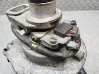 Трамблер NISSAN CARAVAN E24 VG30E 22100-27N01 3 ракурс