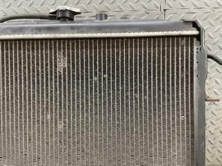 Радиатор основной MAZDA BONGO SK82M F8 422132-0684 3 ракурс Радиатор основной MAZDA BONGO SK82M F8 422132-0684 3 ракурс