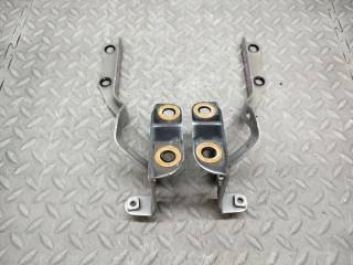 Петля капота TOYOTA PRIUS ZVW30 2 ракурс