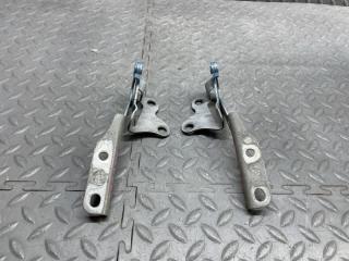 Петля капота DAIHATSU ESSE L235S 1 ракурс Петля капота DAIHATSU ESSE L235S 1 ракурс