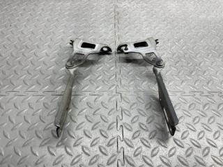 Петля капота HONDA FIT GP5 1 ракурс Петля капота HONDA FIT GP5 1 ракурс