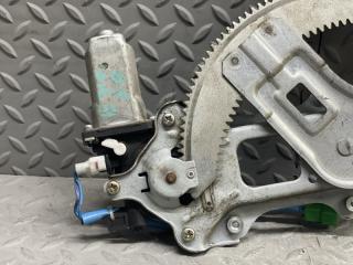 Стеклоподъемник правый передний SUBARU FORESTER SG5 EJ202DXTAE 3 ракурс