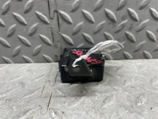 Блок управления электроусилителем руля TOYOTA ARISTO JZS147 2JZ-GTE 89650-30440 3 ракурс Блок управления электроусилителем руля TOYOTA ARISTO JZS147 2JZ-GTE 89650-30440 3 ракурс