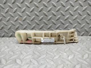 Крепеж бампера правый передний NISSAN CUBE BZ11 622223U000 2 ракурс
