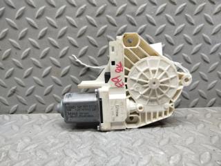 Мотор стеклоподъемника правый задний AUDI A4 8K CDN 8K0959812A 1 ракурс