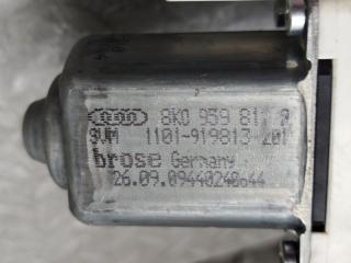 Мотор стеклоподъемника правый задний AUDI A4 8K CDN 8K0959812A 4 ракурс
