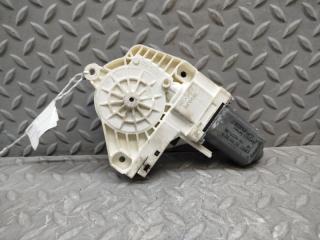 Мотор стеклоподъемника правый передний AUDI A4 8K CDN 8K0959802A 2 ракурс