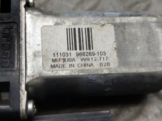 Мотор стеклоподъемника правый передний VOLVO V60 FW48 B4164T WR12-717 3 ракурс