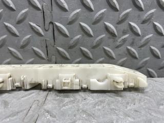 Крепеж бампера правый передний NISSAN NV200 VM20 HR16DE 62224JX00A 3 ракурс