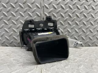 Дуйки правые AUDI A6 4G2 CHV 4G2820902 4 ракурс Дуйки правые AUDI A6 4G2 CHV 4G2820902 4 ракурс