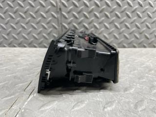 Дуйки передние AUDI A5 8T CDN 8T2820951C 4 ракурс Дуйки передние AUDI A5 8T CDN 8T2820951C 4 ракурс